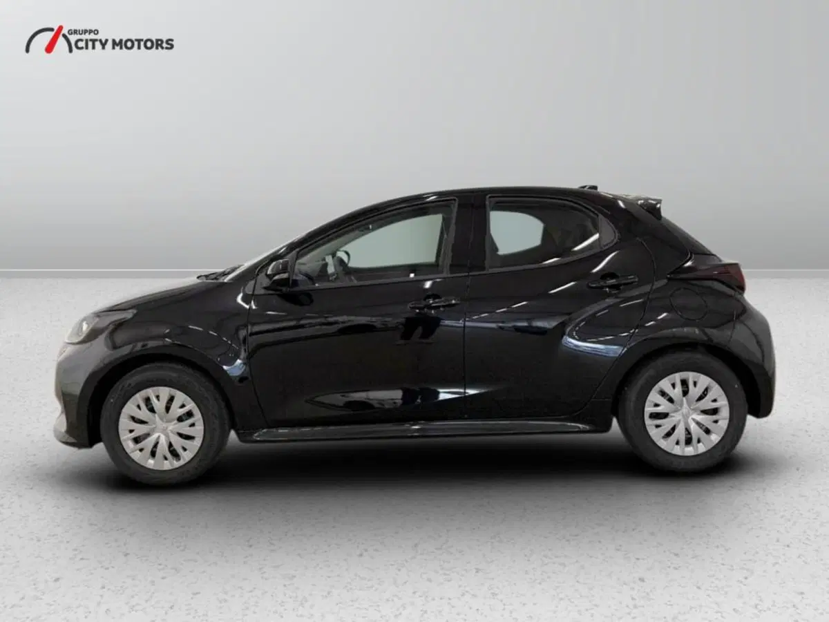 Toyota Yaris Cross nuova a Monza e Brianza (3)