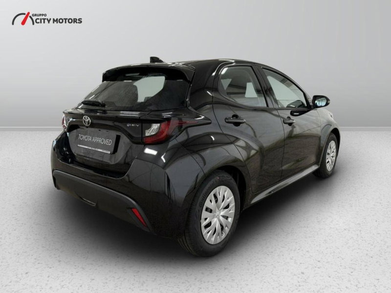 Toyota Yaris Cross nuova a Monza e Brianza (6)