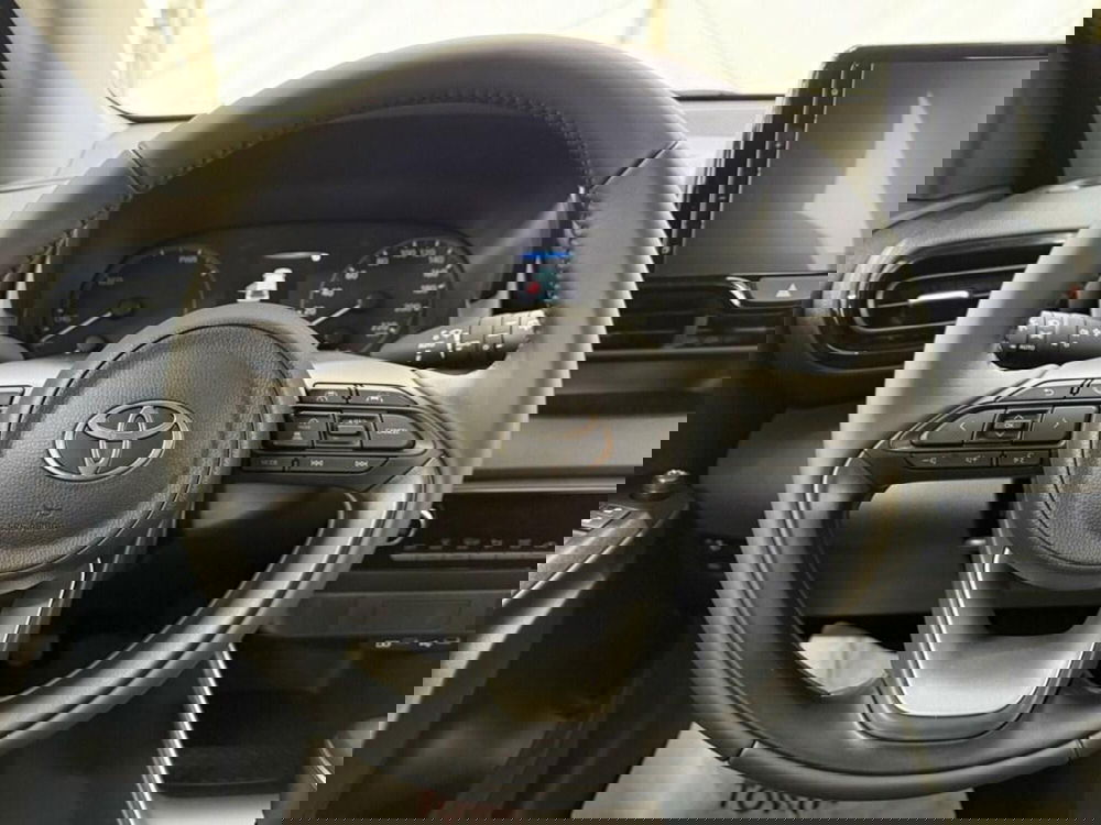 Toyota Yaris Cross nuova a Monza e Brianza (7)