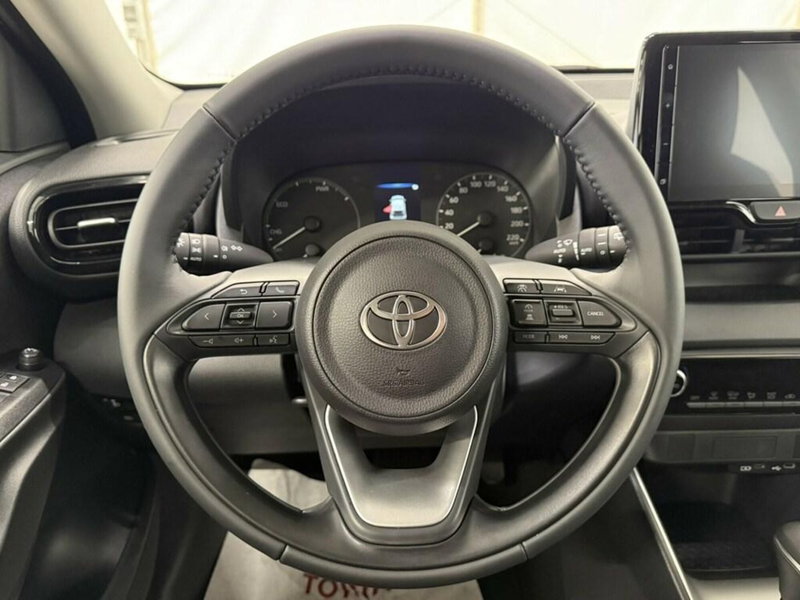 Toyota Yaris Cross nuova a Monza e Brianza (7)