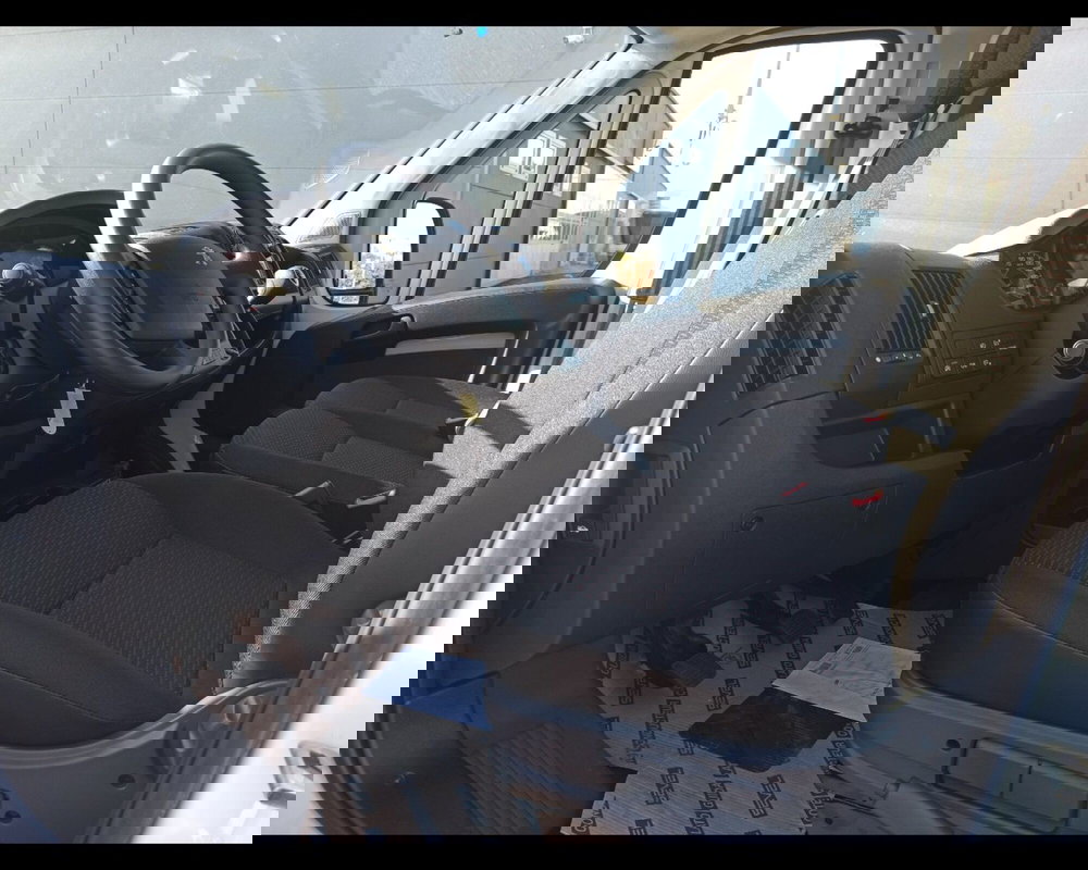 Peugeot Boxer Furgone nuova a Treviso (11)