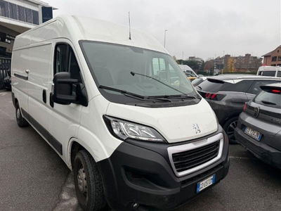 Peugeot Boxer Furgone 335 L3H2 2.2 bluehdi 140cv S&amp;S vetrato at8 del 2020 usata a Alessandria