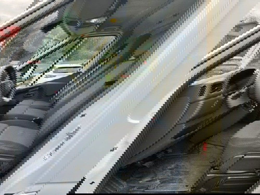 Renault Master Furgone usata a Como (14)