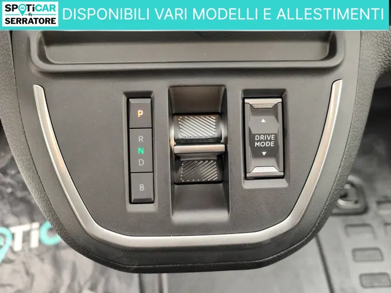 Peugeot e-Expert Furgone nuova a Como (13)