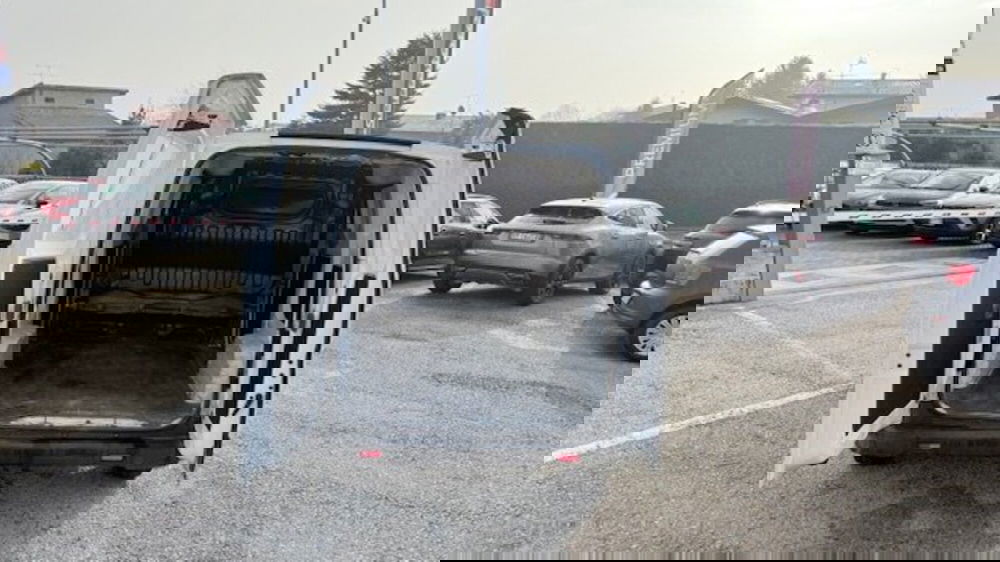 Nissan NV200 usata a Como (5)