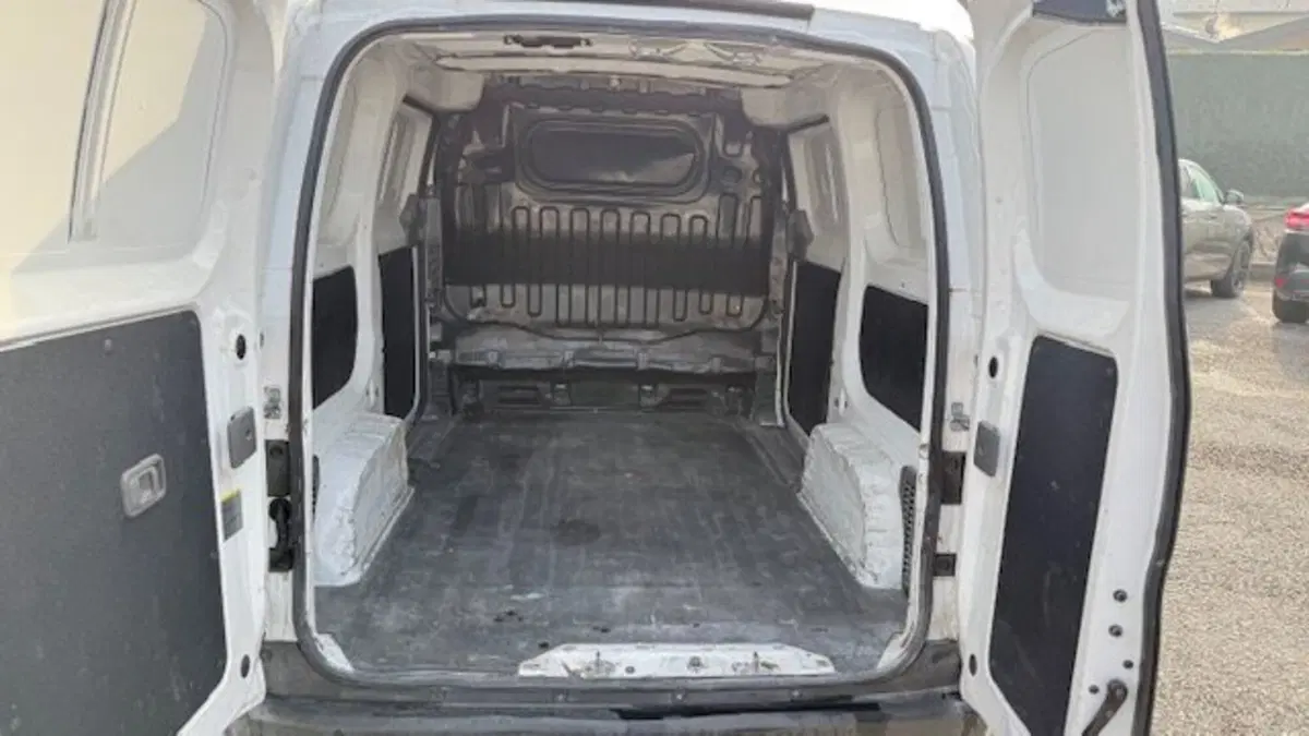 Nissan NV200 usata a Como (6)