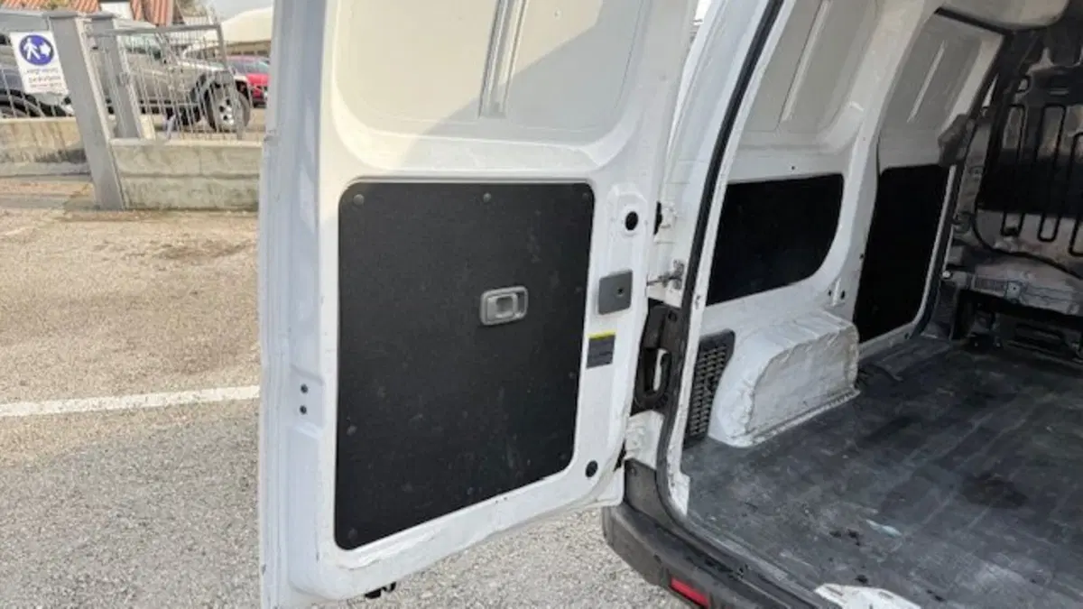 Nissan NV200 usata a Como (7)