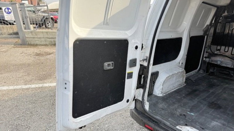 Nissan NV200 usata a Como (7)