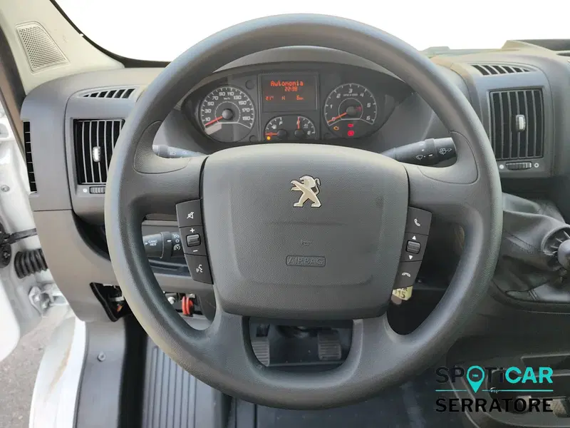 Peugeot Boxer Furgone nuova a Como (11)