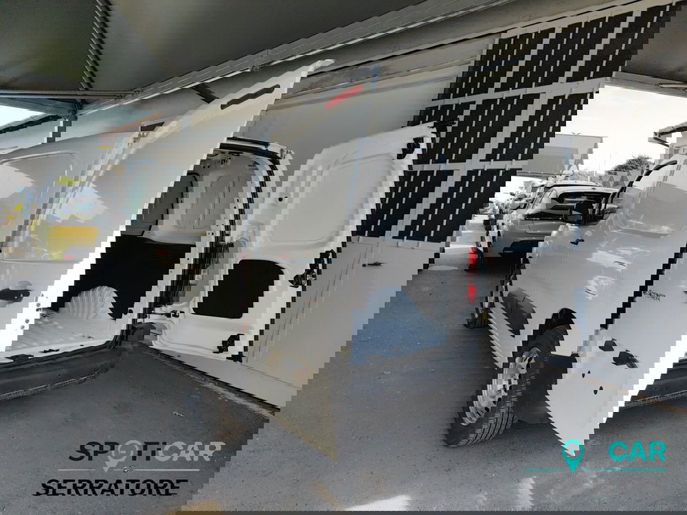 Peugeot Partner Furgone nuova a Como (7)