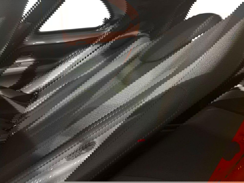 Toyota Aygo X nuova a Lecco (11)