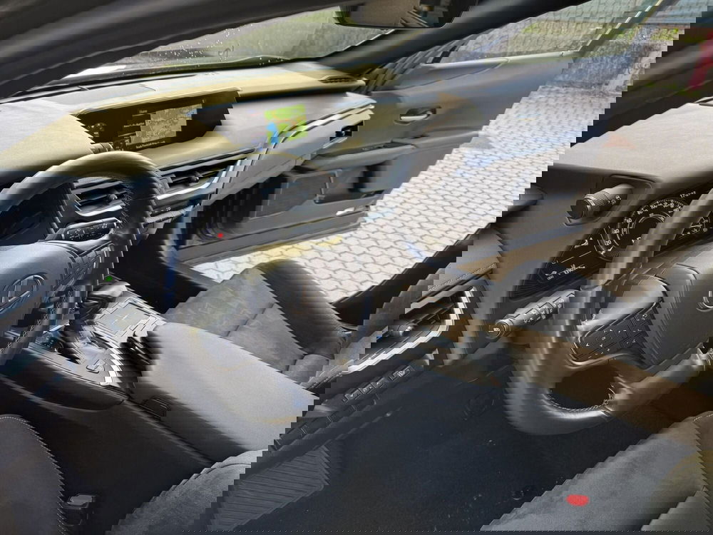 Lexus UX usata a Como (7)