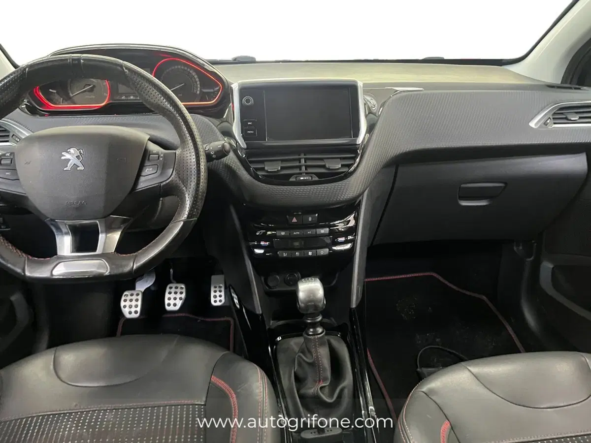 Peugeot 2008 usata a Modena (11)