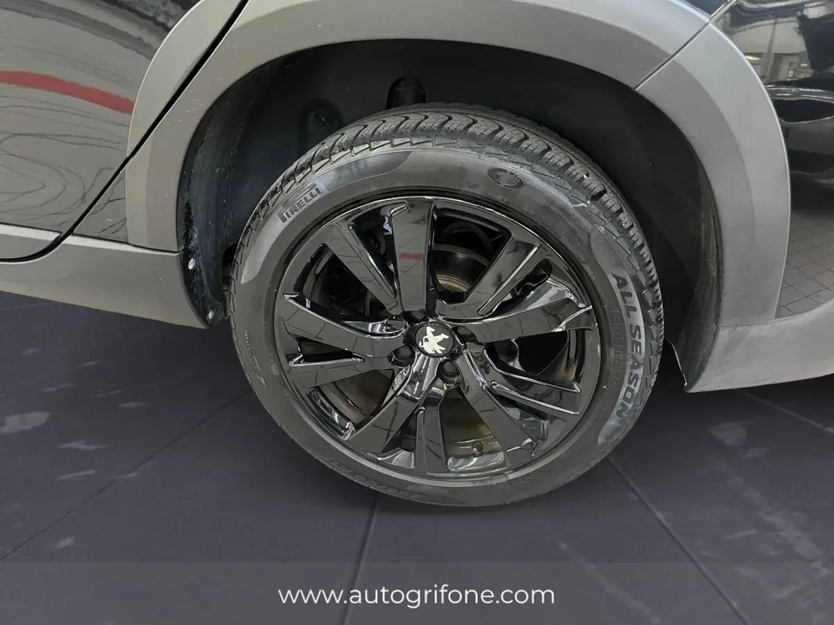 Peugeot 2008 usata a Modena (14)
