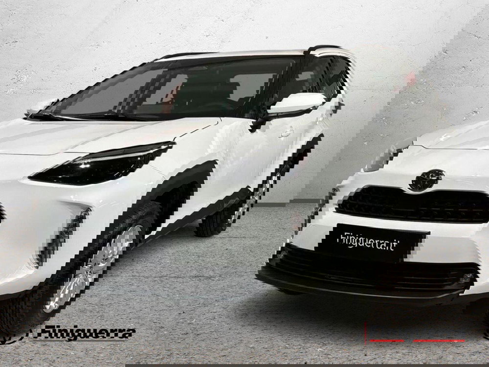 Toyota Yaris Cross nuova a Lecco