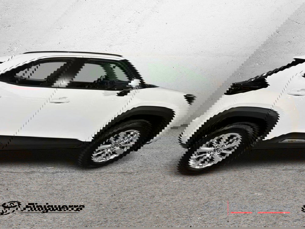 Toyota Yaris Cross nuova a Lecco (5)