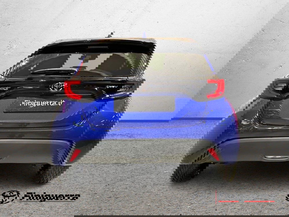 Toyota Yaris nuova a Lecco (3)