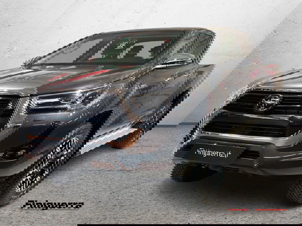 Toyota Hilux nuova a Lecco