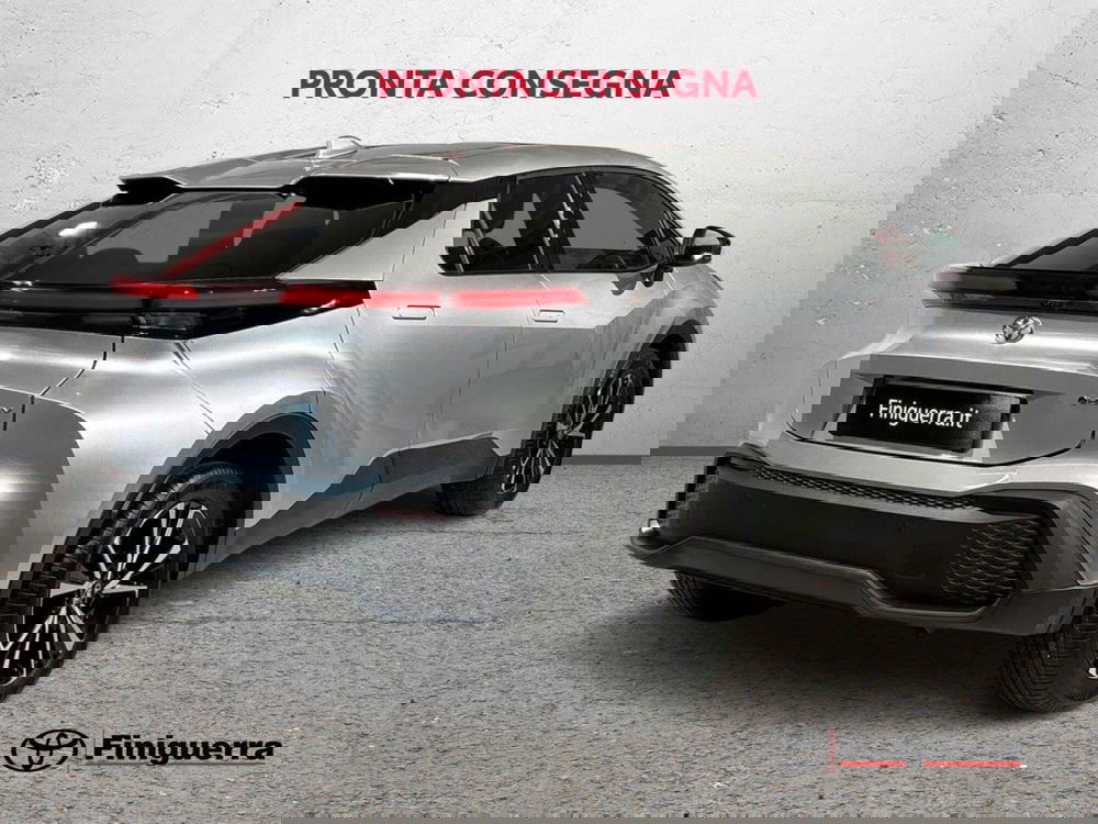 Toyota Toyota C-HR nuova a Lecco (4)