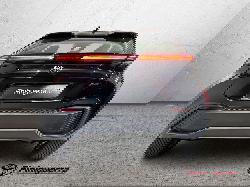 Toyota Toyota C-HR nuova a Lecco (3)