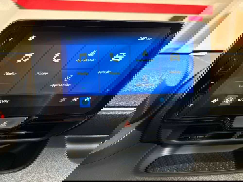 Toyota Yaris nuova a Lecco (13)