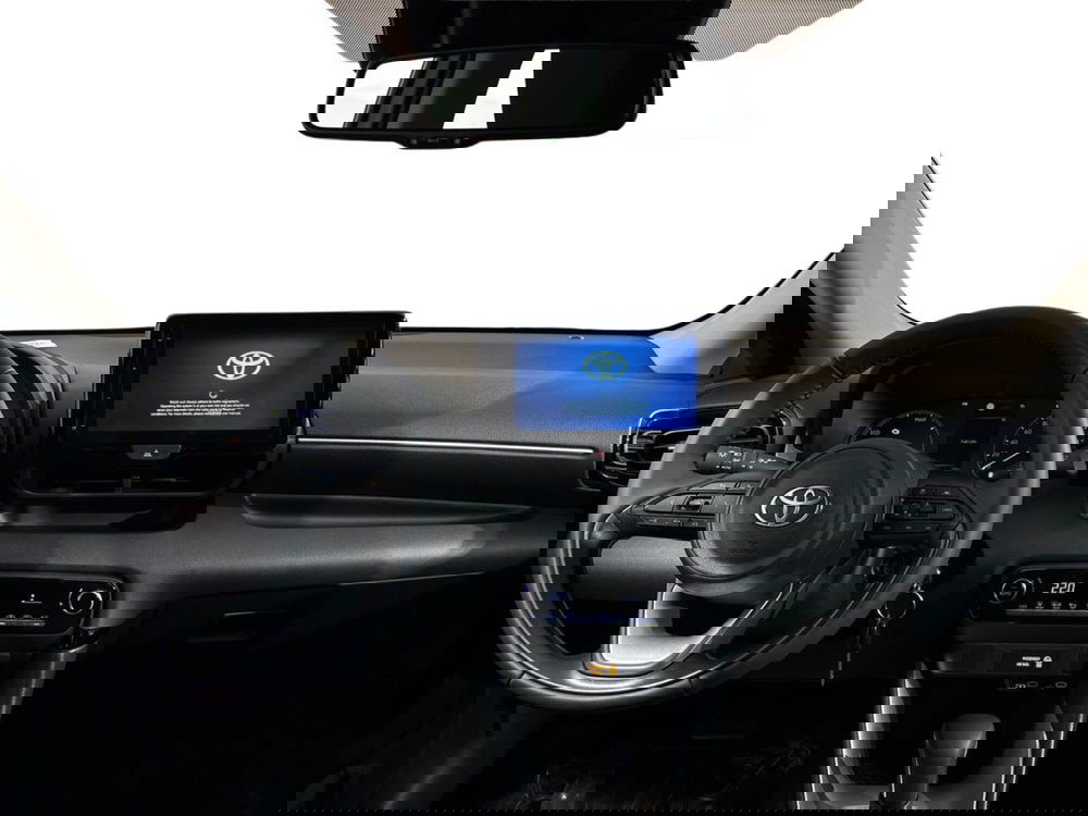 Toyota Yaris nuova a Lecco (8)