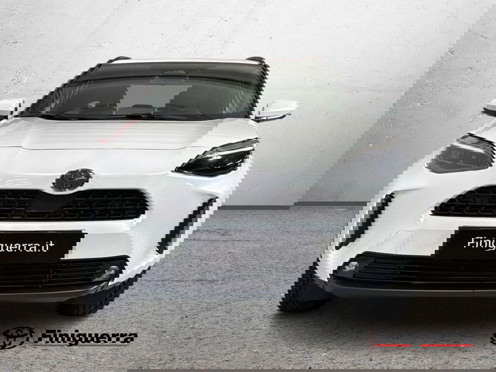 Toyota Yaris Cross nuova a Lecco (2)