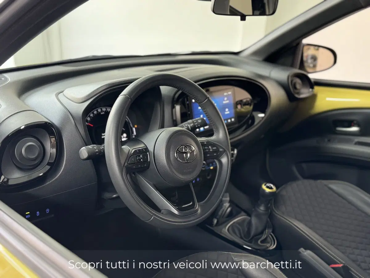 Toyota Aygo X usata a Brescia (8)