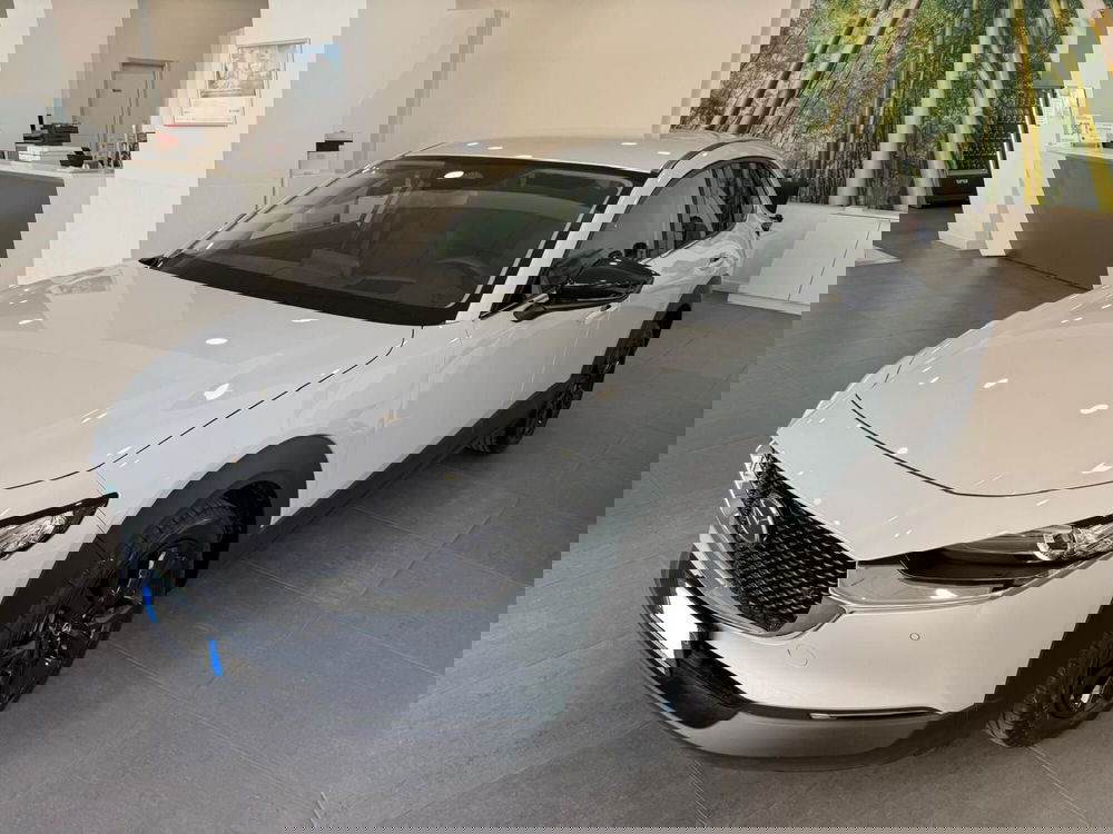 Mazda CX-30 nuova a Napoli (2)