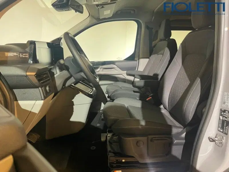 Ford Transit Custom Furgone nuova a Brescia (11)