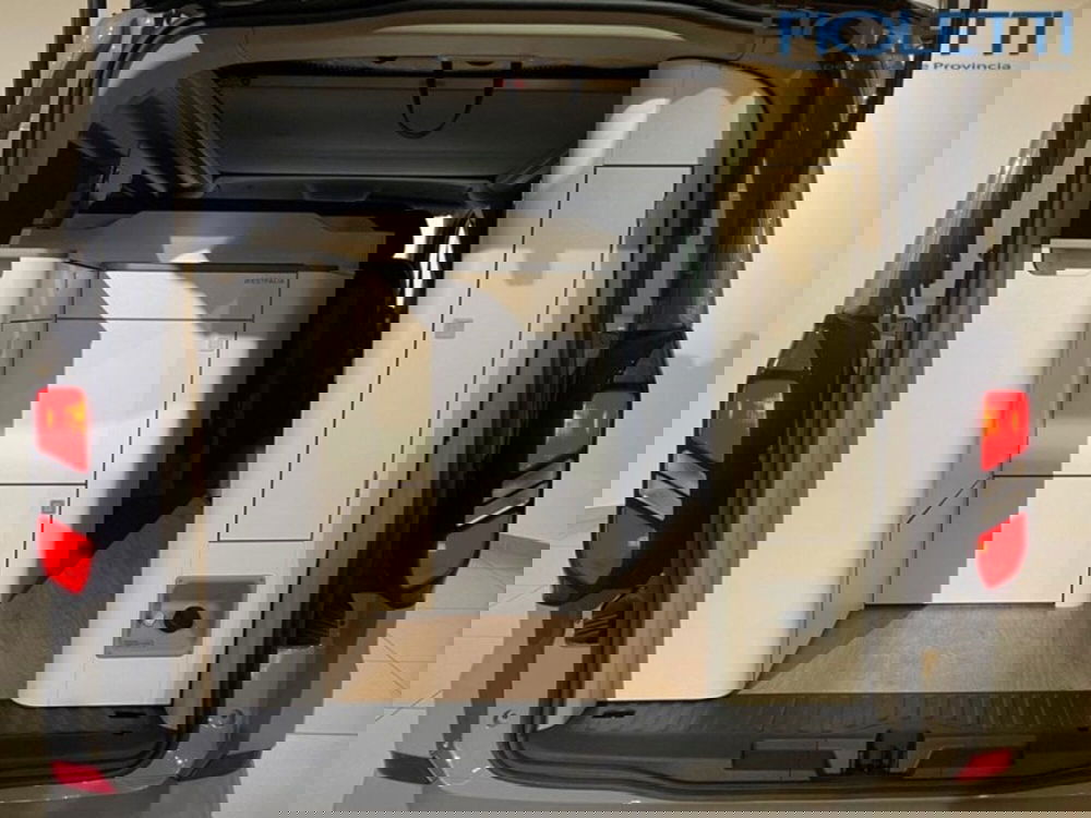 Ford Transit Custom Furgone nuova a Brescia (16)