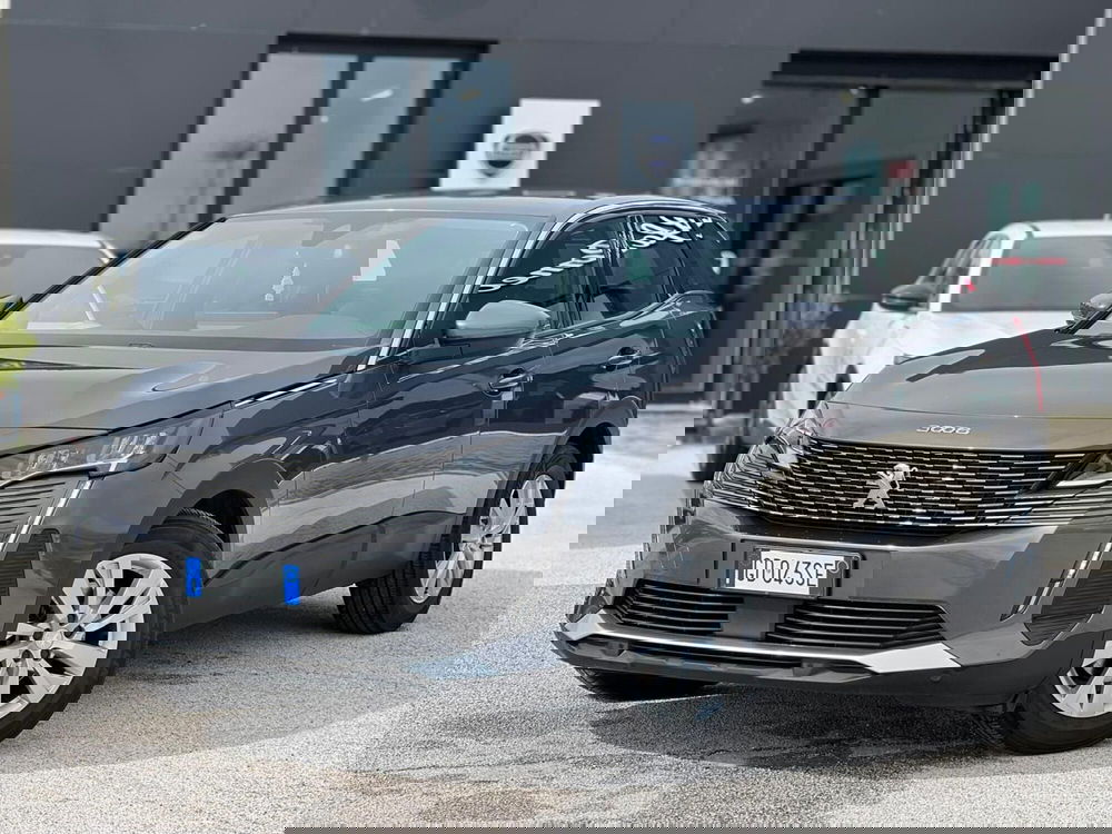 Peugeot 3008 usata a Matera