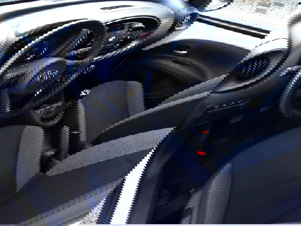 Toyota Aygo X usata a Treviso (8)