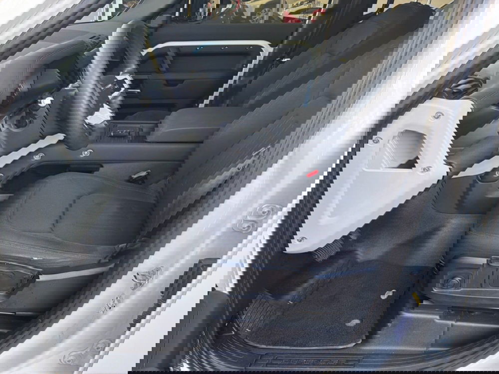 Land Rover Defender usata a Ragusa (8)