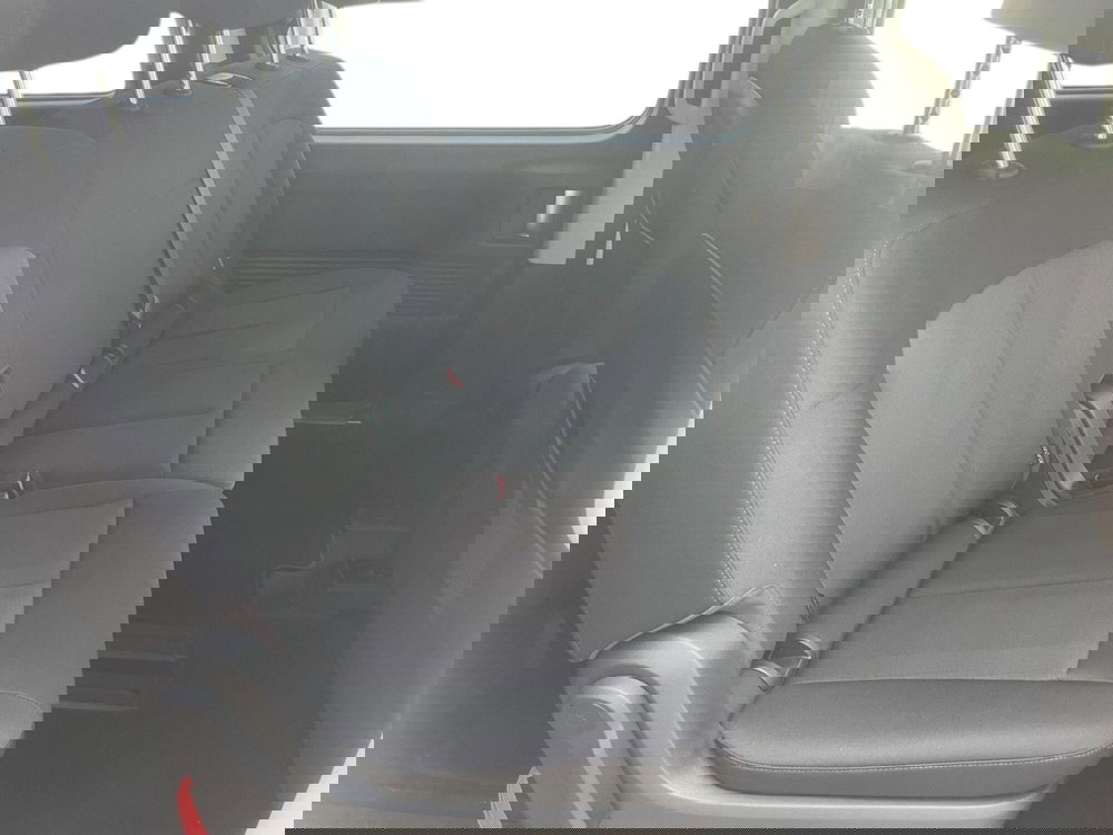 Hyundai Staria nuova a Pistoia (12)