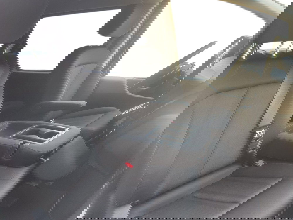 Hyundai Staria nuova a Pistoia (13)