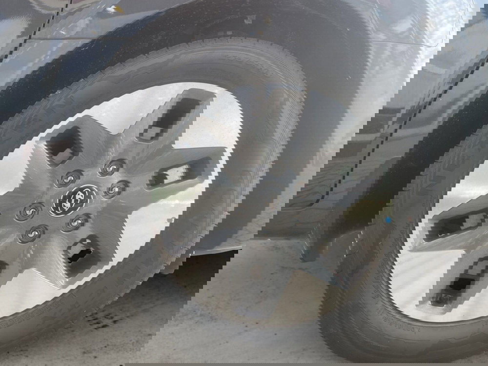 Hyundai Staria nuova a Pistoia (14)