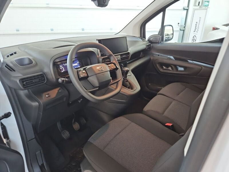 Toyota Proace City nuova a Vicenza (11)