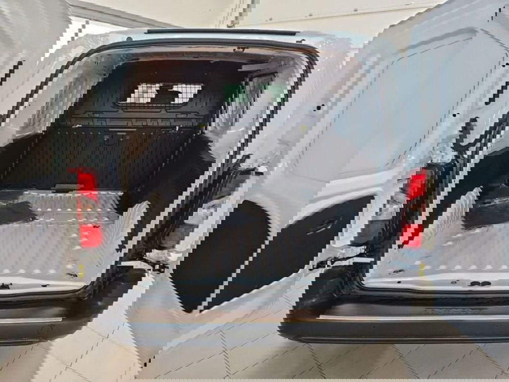 Toyota Proace City nuova a Vicenza (10)