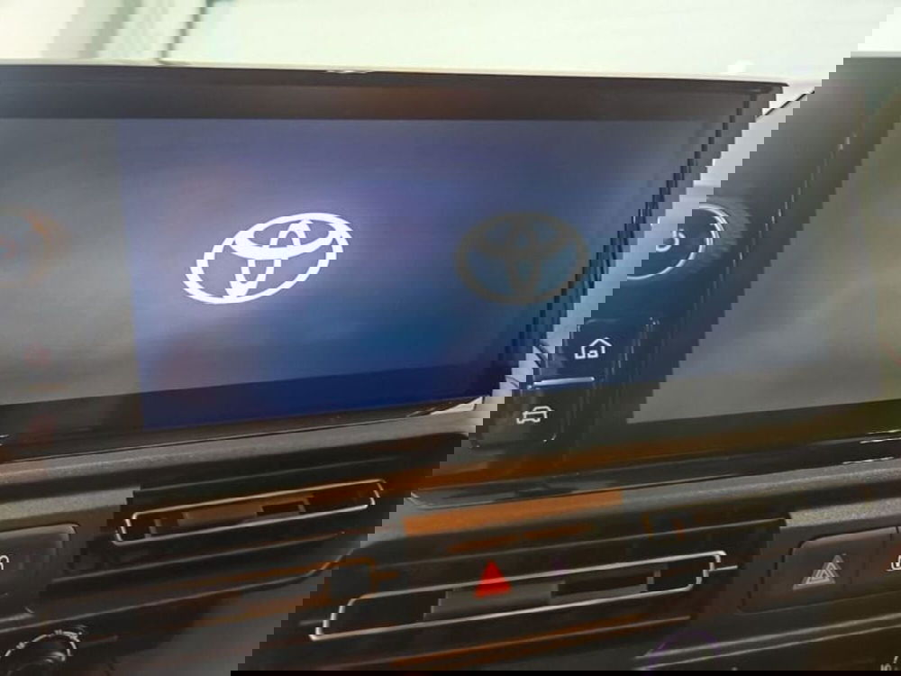 Toyota Proace City nuova a Vicenza (14)