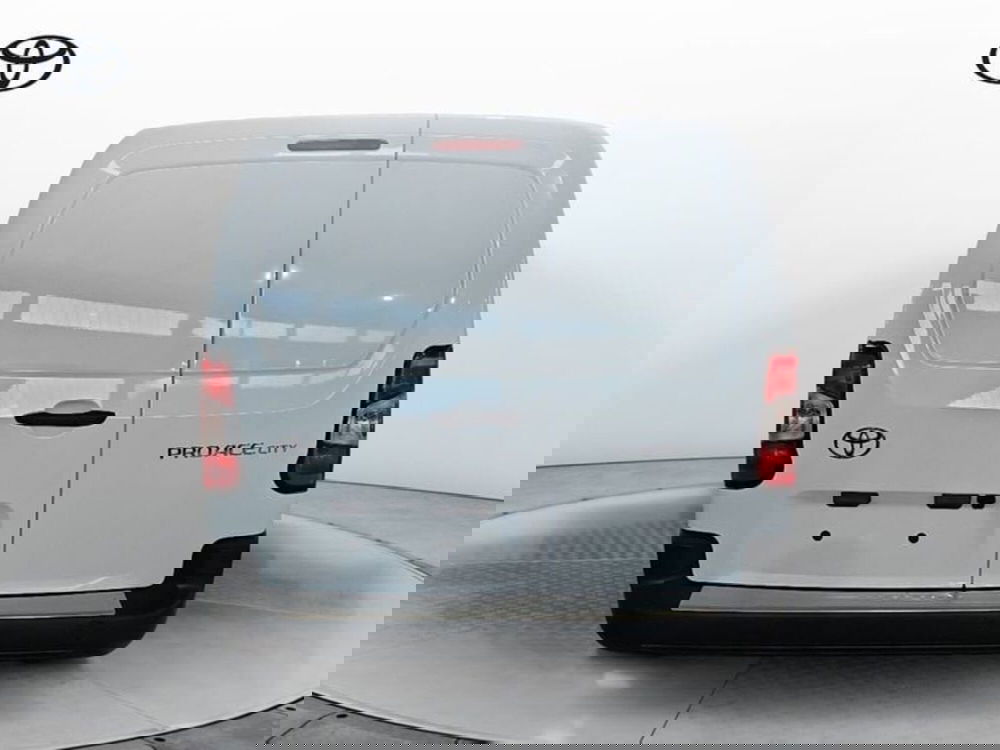 Toyota Proace City nuova a Vicenza (7)