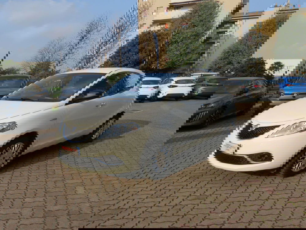 Lancia Ypsilon usata a Monza e Brianza (3)