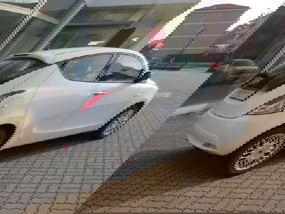 Lancia Ypsilon usata a Monza e Brianza (4)