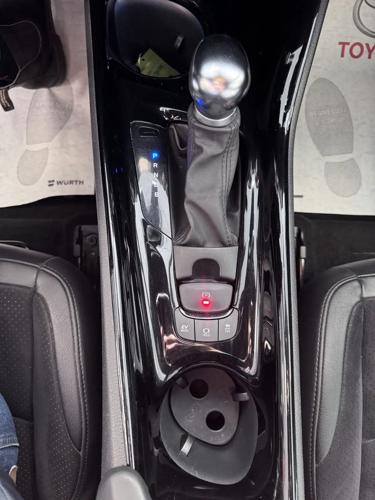 Toyota Toyota C-HR usata a Prato (13)