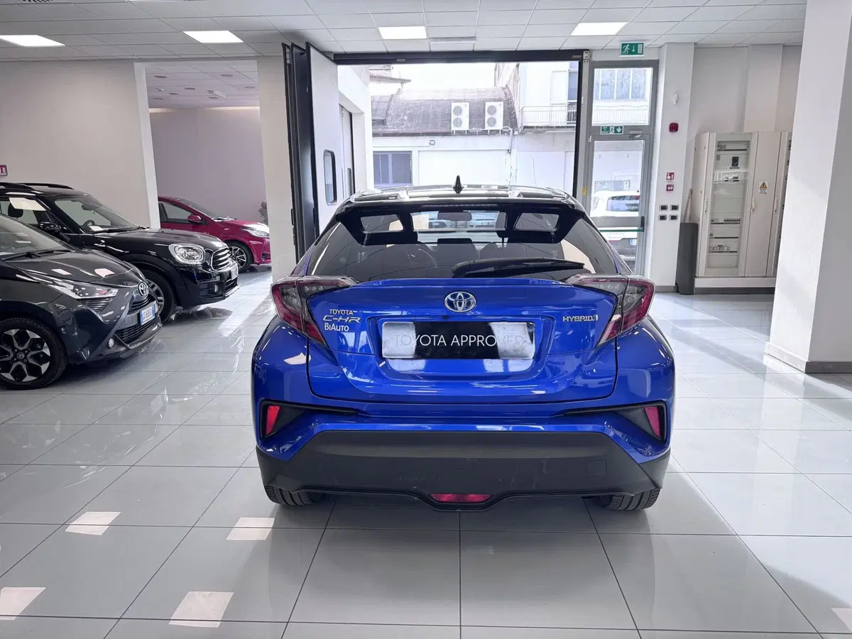 Toyota Toyota C-HR usata a Prato (5)