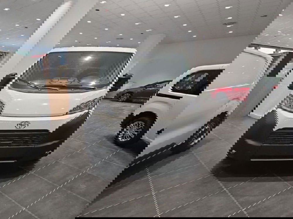 Toyota Proace Max Furgone nuova a Vicenza (3)