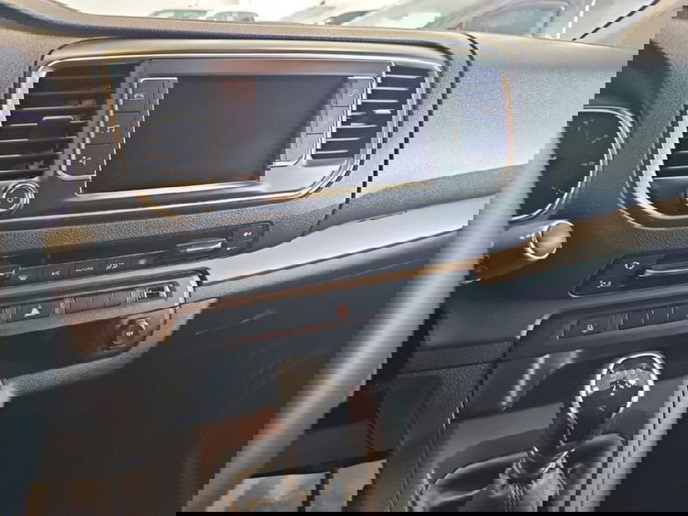 Toyota Proace Verso nuova a Vicenza (13)