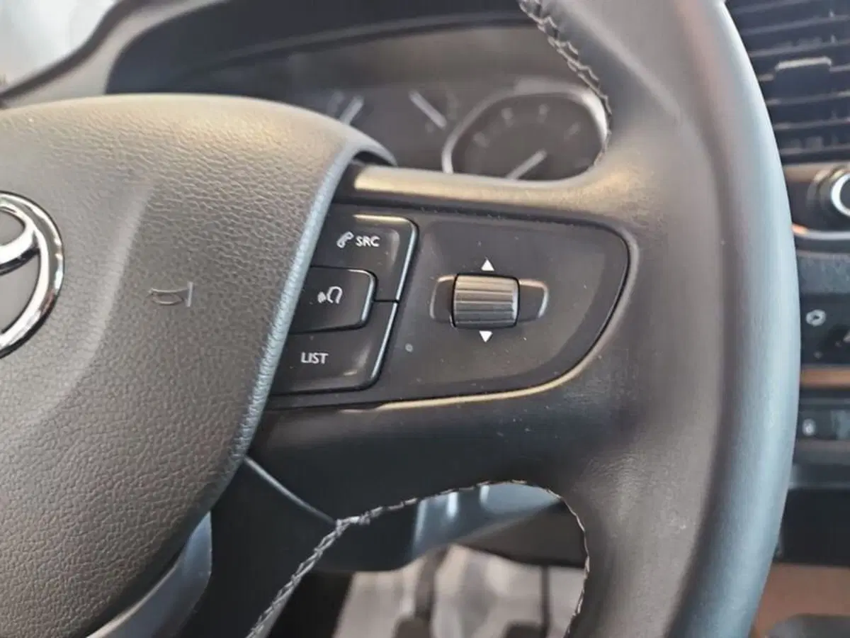 Toyota Proace Verso nuova a Vicenza (15)