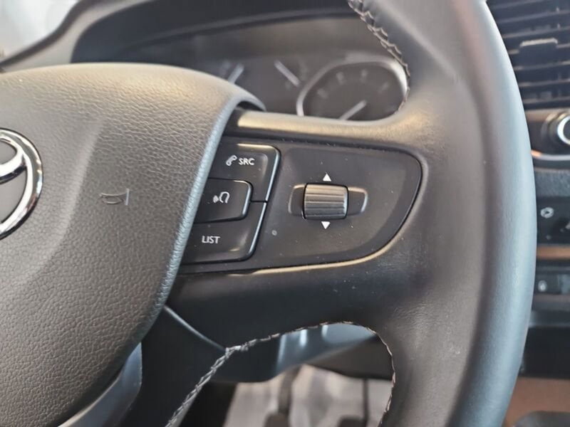 Toyota Proace Verso nuova a Vicenza (15)