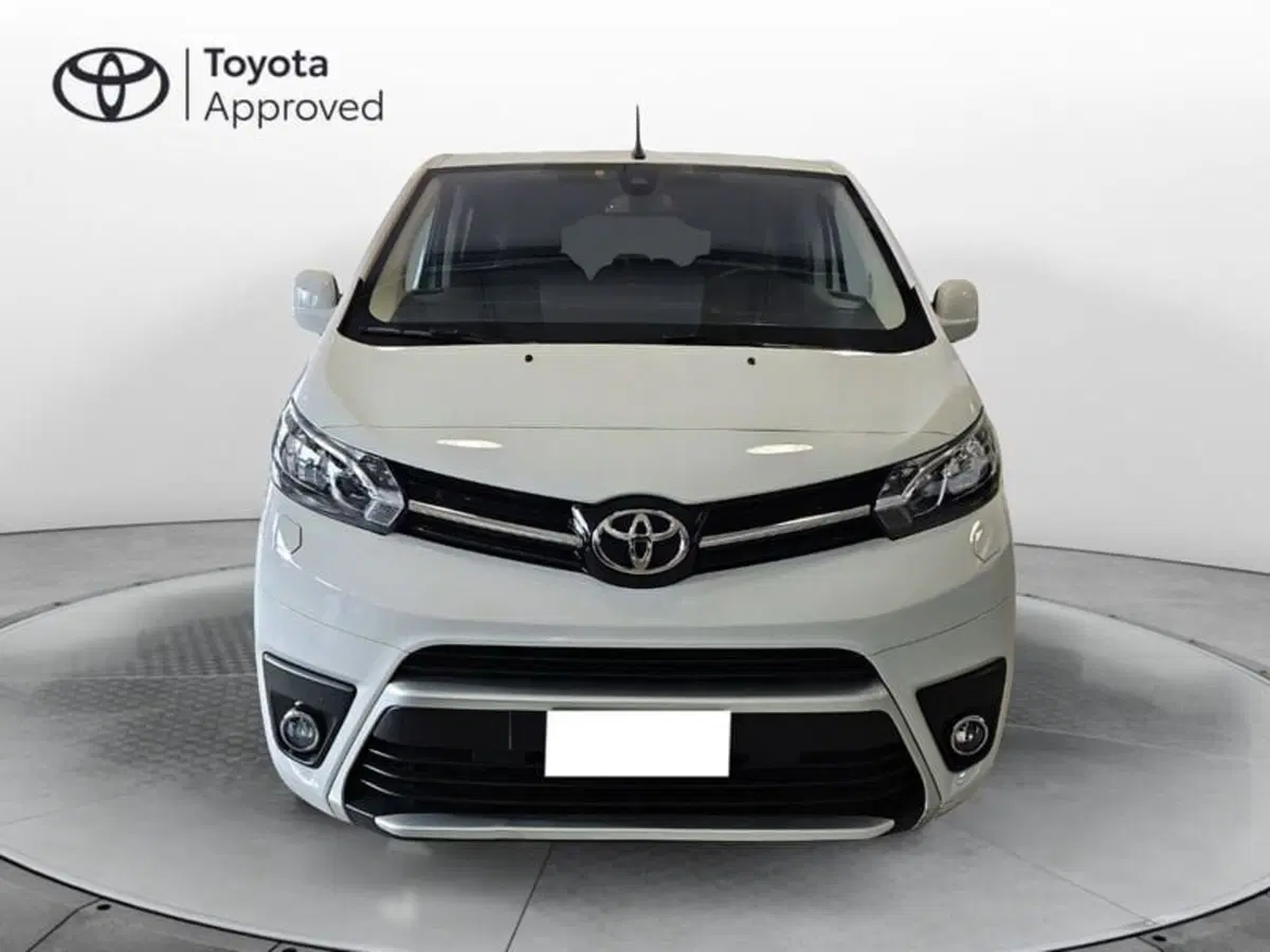 Toyota Proace Verso nuova a Vicenza (3)